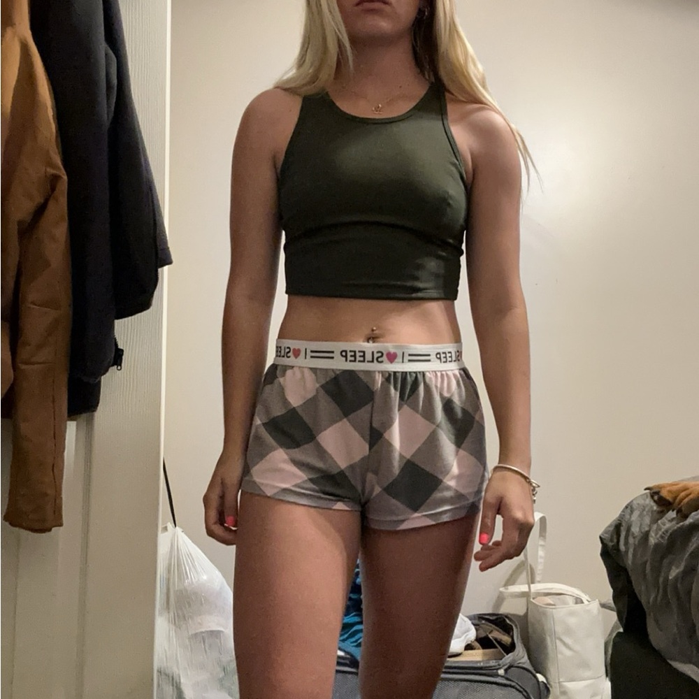 Athletic shirt